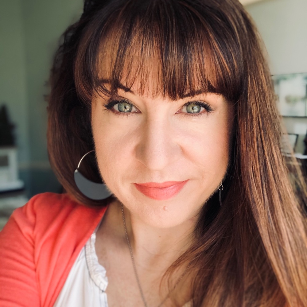 Meet your Posher, Melissa